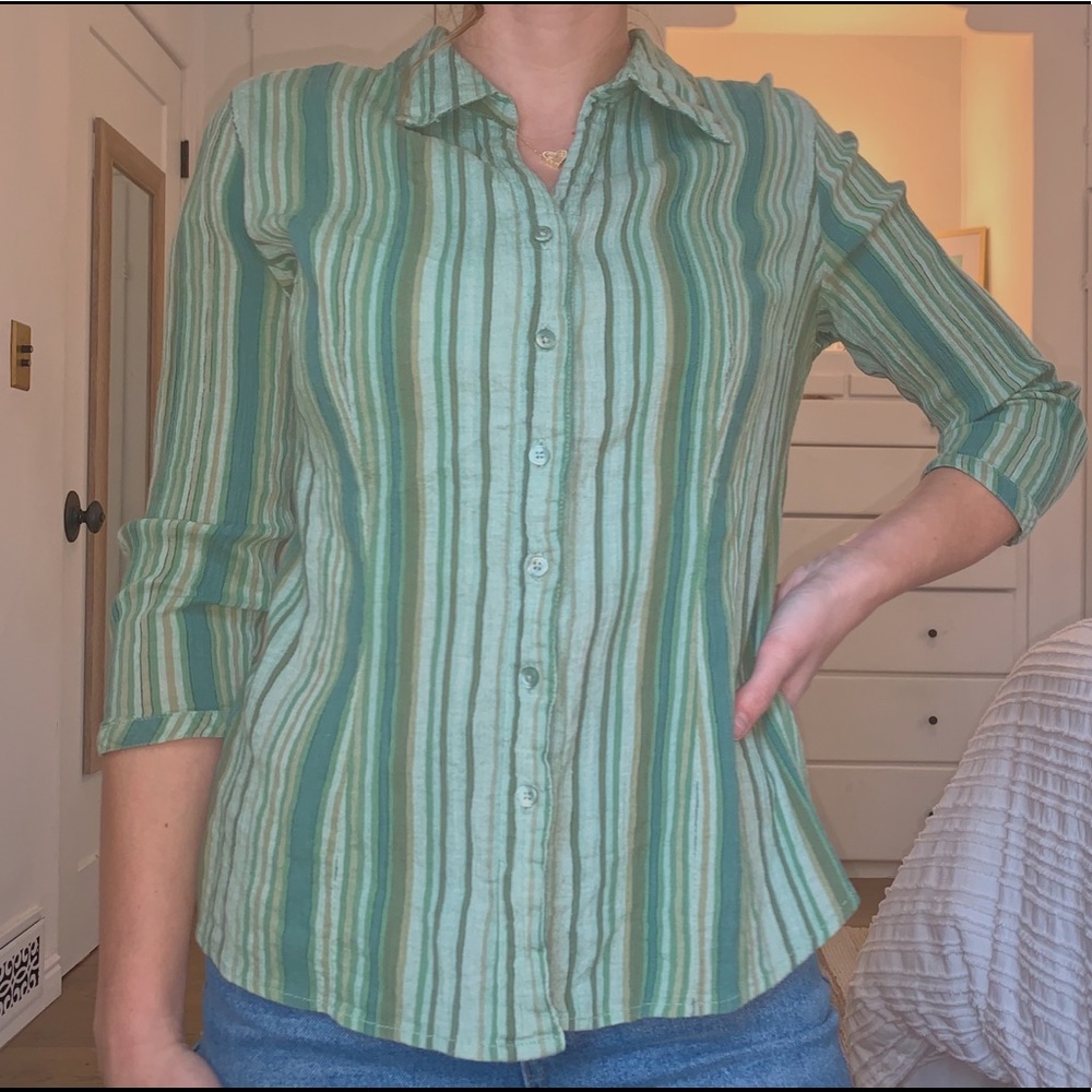 VINTAGE BUTTON UP